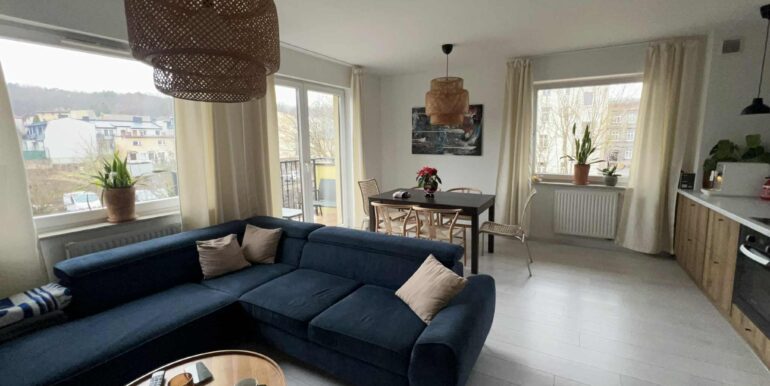 2fc44158-045c-4d60-a200-43c6950e3b5b