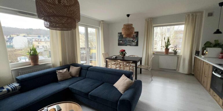 36048600-aa1a-4714-b09c-c48dcafe41a9