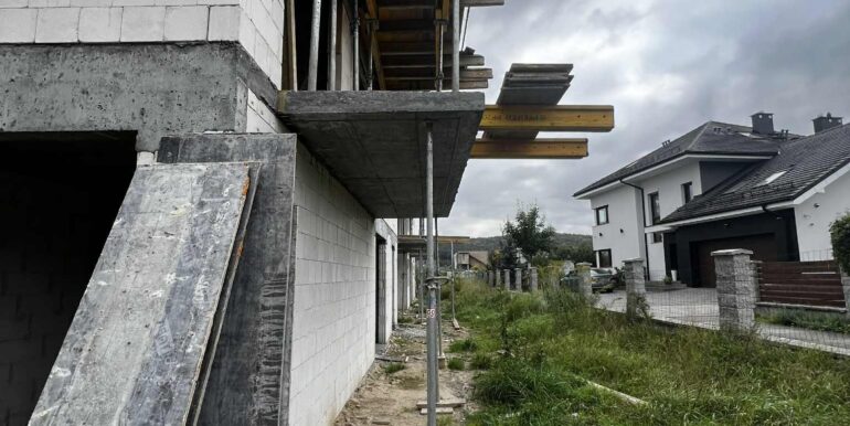 616d2bc0-d284-4727-bd20-e9b921560fe6