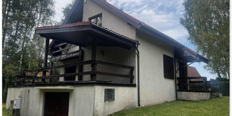 8b5cbb77-f1ba-4343-aa0a-985f137e6eba