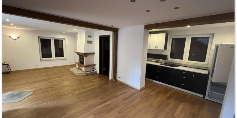 8ce1b032-7fa1-486a-b2f7-4cd633a1fd21