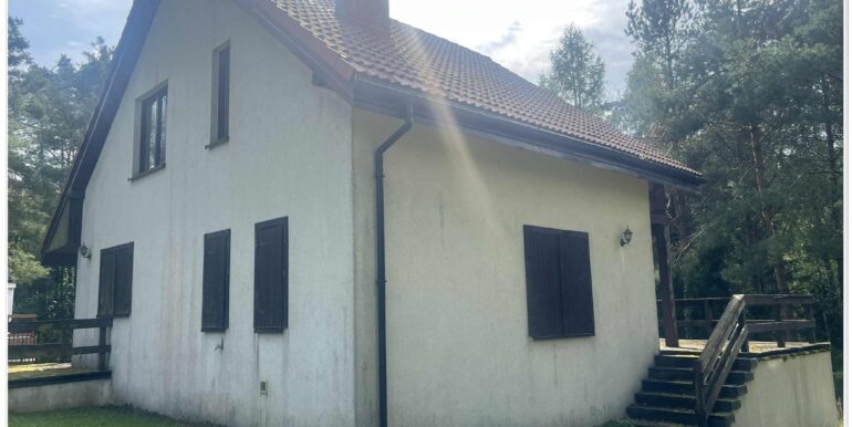 9595fb81-2368-43a2-a17a-8ed257e6fec7