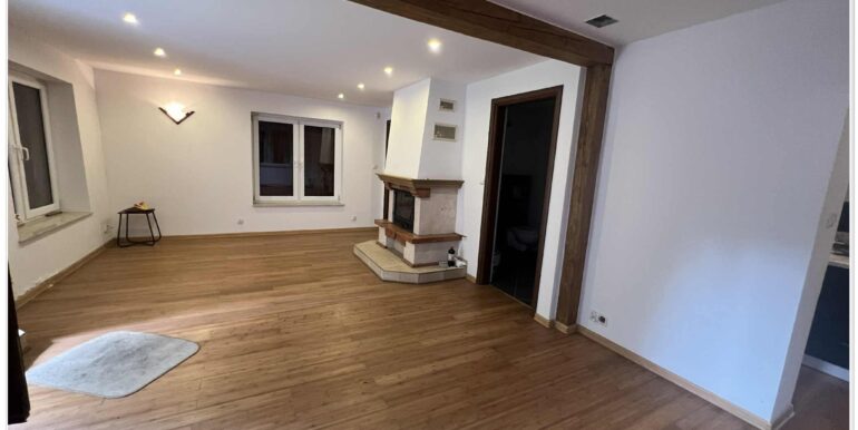 e478ebcd-b49e-4dbf-b5af-899a869b759d