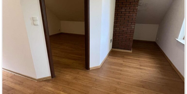 f3d9d0a4-4945-48e6-bd27-1e2da8b1529e