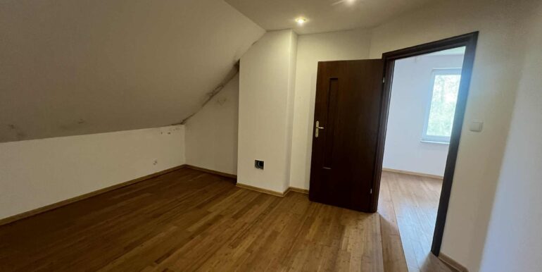 018b3d1e-31a6-4f9c-8d7a-911e47a36069