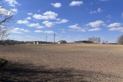 Działka budowlana w Kowalewie granicząca z jednej strony z lasem