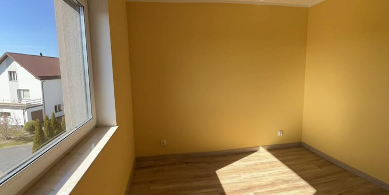 1a5f6eb5-657f-4217-b63d-5de7b490c6c9