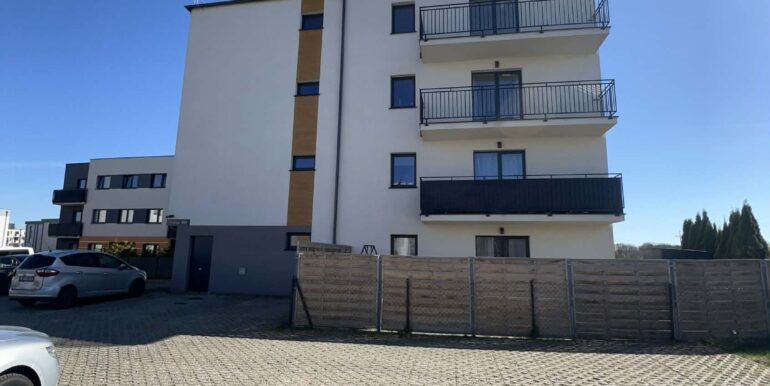 6bb2532e-6a52-48c4-b708-d5cc4806446d