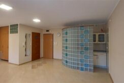 Lokal użytkowy na I piętrze doskonały na prowadzenie działalności biurowej lub usługowej