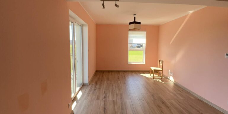 aa8a8007-414c-46f9-b858-41c2bd79978c