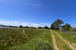 Teren o powierzchni 1365m2 położony w Karwi – 1,5km od morza